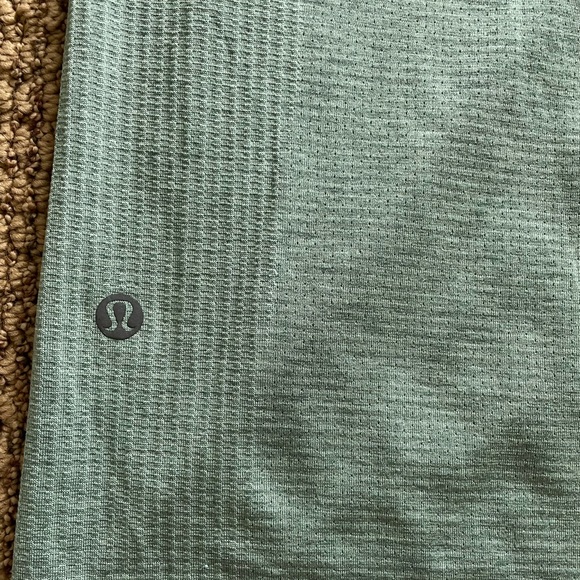 Lululemon metal vent tech long sleeve - Picture 4 of 4